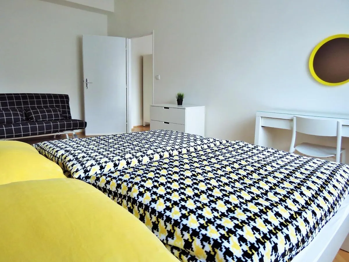 Blanicka 9 Apartments Prag Tjeckien